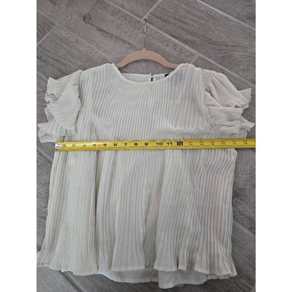 Women's Vici Ruffle Pleated Blouse Size Medium - Picture 4 of 7